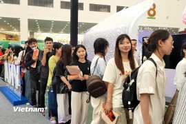 Học sinh, sinh viên và nghiên cứu sinh các ngành khoa học, công nghệ, kỹ thuật và toán sẽ được vay vốn ưu đãi trong quá trình học. (Ảnh: Vietnam+)