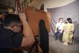 Góc chụp ảnh xưa cũ theo phong cách "ông bà anh." (Ảnh: PV/Vietnam+)