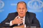 Ngoại trưởng Nga Sergei Lavrov phát biểu họp báo tại Moskva. (Ảnh: THX/TTXVN)