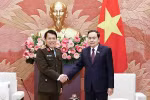 Chủ tịch Quốc hội Trần Thanh Mẫn với Đại tướng Lương Tam Quang, Bộ trưởng Bộ Công an. (Ảnh: Doãn Tấn/TTXVN)