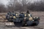 Xe tăng Leopard 2A4 của Đức tham gia tập trận gần Tata, Hungary. (Ảnh: Reuters/TTXVN)