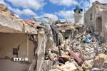 Tòa nhà bị phá hủy sau cuộc không kích của Israel tại Nabatieh, miền Nam Liban. (Ảnh: THX/TTXVN phát)