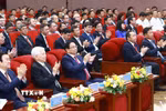 Thủ tướng Phạm Minh Chính và các đại biểu dự Lễ kỷ niệm 30 năm thành lập Đại học Quốc gia Thành phố Hồ Chí Minh. (Ảnh: Dương Giang/TTXVN)