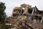 Thiệt hại sau động đất tại La Guaira, Venezuela. (Ảnh: THX/TTXVN phát)