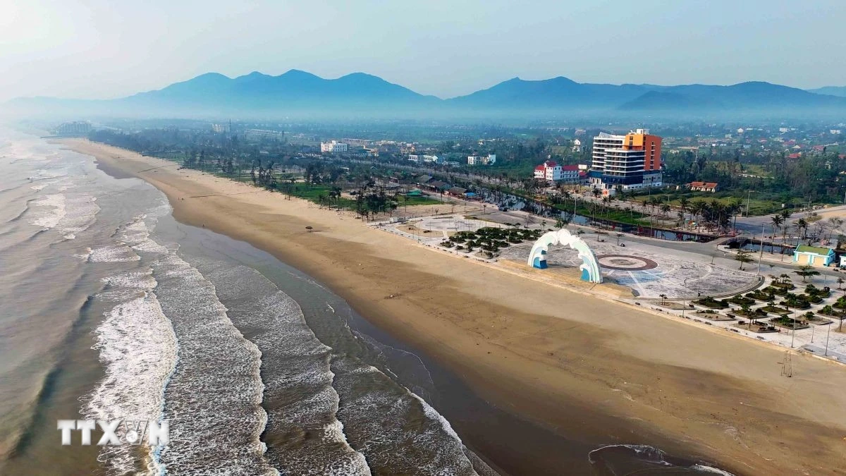 Biển Xuân Thành: Viên ngọc xanh ẩn mình giữa miền di sản