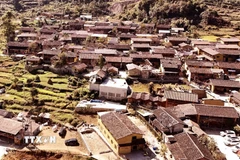 Một góc không gian văn hóa làng du lịch tốt nhất thế giới - Lô Lô Chải (Lũng Cú, Tuyên Quang). (Ảnh: Đức Thọ/TTXVN)