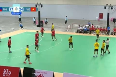 Đội tuyển bóng ném Việt Nam giành chiến thắng ở trận ra quân. (Ảnh chụp màn hình)