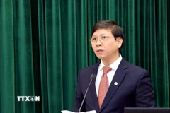 Phó Giáo sư, Tiến sỹ Lý Việt Quang, Viện trưởng Viện Hồ Chí Minh và các lãnh tụ Đảng (Học viện Chính trị Quốc gia Hồ Chí Minh) phát biểu. (Ảnh: Tuấn Anh/TTXVN)