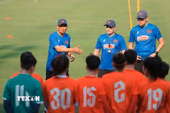 Huấn luyện viên Mai Đức Chung. (Ảnh: Minh Quyết/TTXVN)