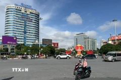 Đường phố Hà Nội hôm nay khá thông thoáng, tạo điều kiện thuận lợi cho người dân di chuyển. (Ảnh: Quốc Lũy/TTXVN)