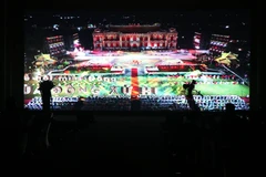 Trình chiếu di sản của thành phố Huế tại hội nghị. (Ảnh: Nguyên Lý/TTXVN)