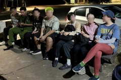 Nhóm du khách bị lạc trên núi Minh Đạm được lực lượng chức năng tìm kiếm, cứu hộ kịp thời. (Ảnh: Bộ đội Biên phòng)