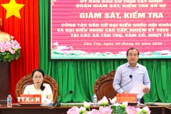 Ông Nguyễn Hồng Thanh, Phó Chủ tịch Thường trực UBND tỉnh, Phó Chủ tịch Ủy ban bầu cử tỉnh Tây Ninh, Trưởng đoàn giám sát, kiểm tra công tác bầu cử số 5 của tỉnh, phát biểu chỉ đạo. (Ảnh: Thanh Bình/TTXVN)