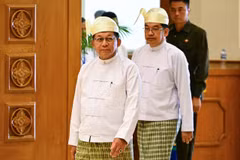 Tổng thống Myanmar Min Aung Hlaing chính thức tuyên thệ tổng thống ngày 10-4 - (Ảnh: AFP)