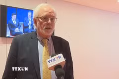 Cựu Đại sứ Hoa Kỳ tại Việt Nam David B. Shear trả lời phỏng vấn TTXVN tại New York. (Ảnh: Thanh Tuấn/TTXVN)