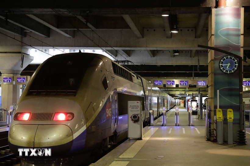 Pháp có thế mạnh trong lĩnh vực đường sắt, đặc biệt là công nghệ TGV. (Ảnh: AFP/TTXVN)