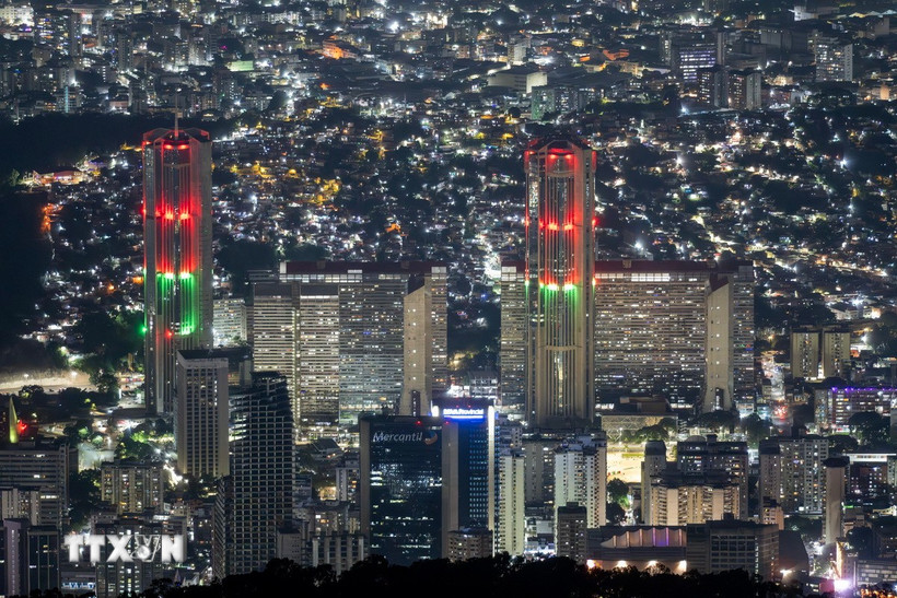 Quang cảnh thủ đô Caracas, Venezuela ngày 8/12/2025. (Ảnh: THX/TTXVN)