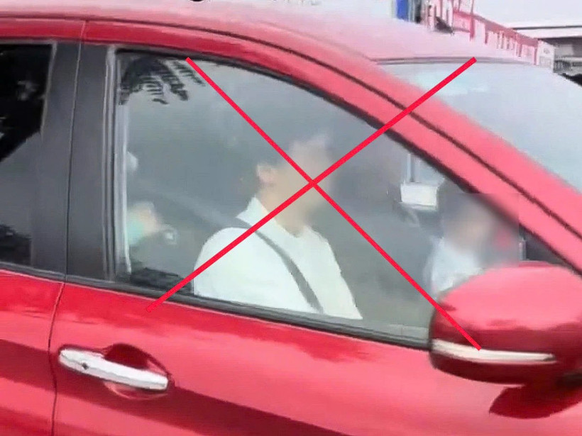 Hình ảnh người dân ghi lại sáng 22/2 trên đường Vũ Đức Thận.