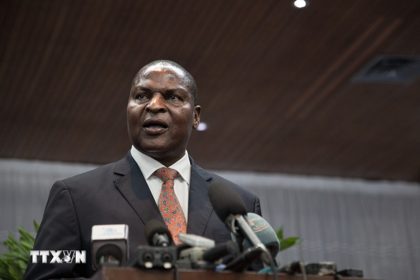 Tổng thống Cộng hòa Trung Phi Faustin Touadera phát biểu tại một cuộc họp báo ở Bangui. (Ảnh: AFP/TTXVN)
