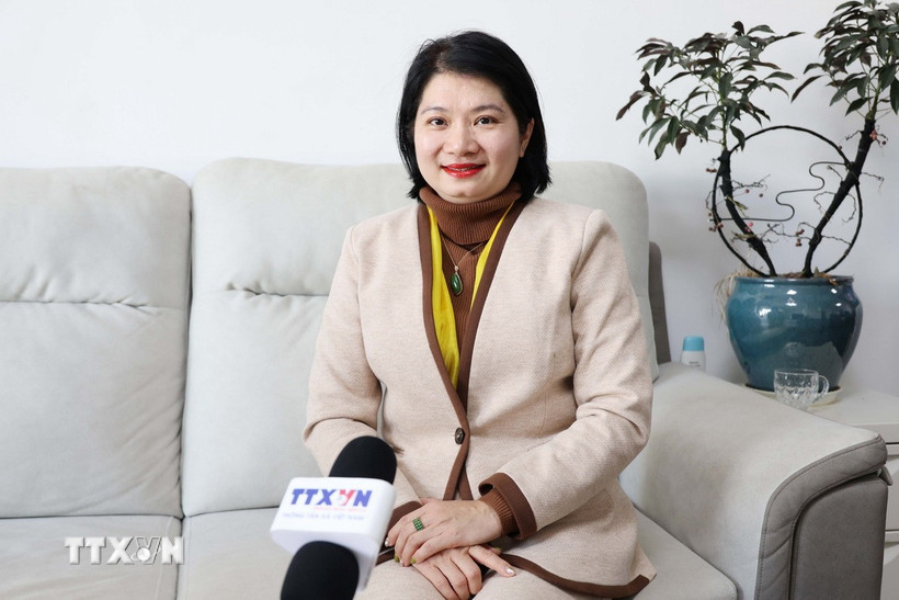 Tiến sỹ Phạm Thị Thanh Loan trả lời phỏng vấn phóng viên TTXVN tại Trung Quốc. (Ảnh: Công Tuyên/TTXVN)