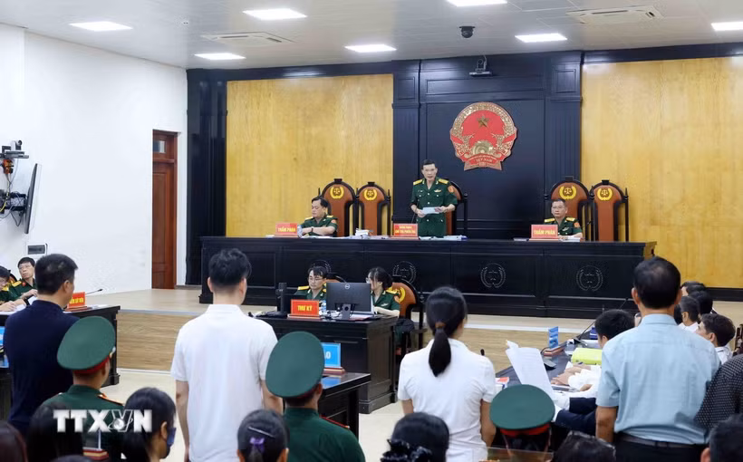 Quang cảnh phiên tòa. (Ảnh: Phạm Kiên/TTXVN)