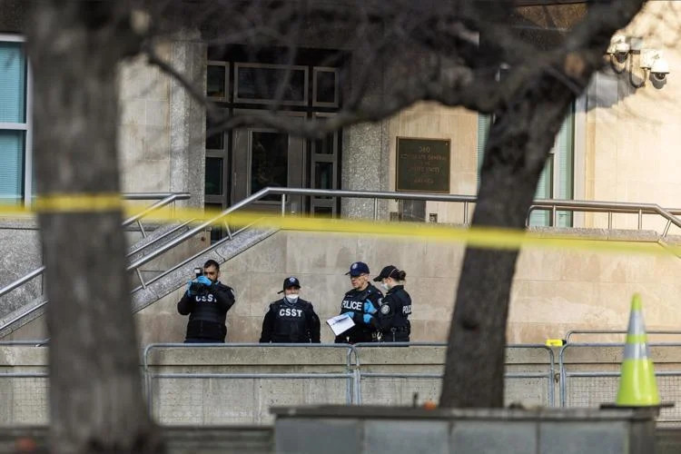 Cảnh sát Toronto đang điều tra vụ nổ súng tại lãnh sự quán Mỹ. (Nguồn: Toronto Star)