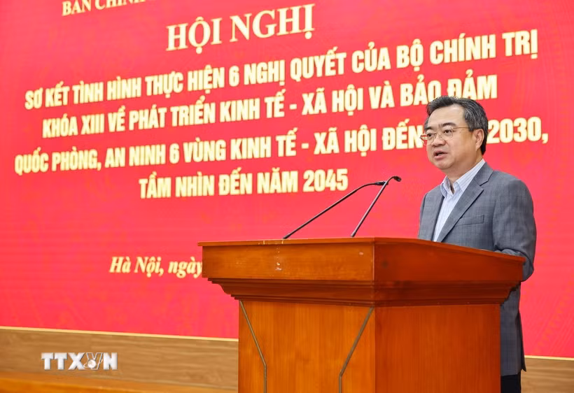 Ủy viên Bộ Chính trị, Bí thư Trung ương Đảng Nguyễn Thanh Nghị, Trưởng Ban Chính sách, chiến lược Trung ương, Trưởng Ban Chỉ đạo phát biểu định hướng. (Ảnh: Minh Đức/TTXVN)