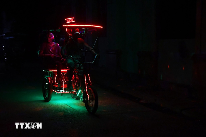 Mất điện tại thủ đô La Habana, Cuba, ngày 16/3. (Ảnh: THX/TTXVN)