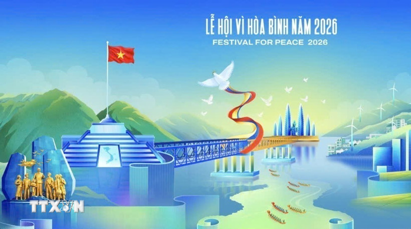 Nền của Bộ nhận diện là hình ảnh đặc trưng của quê hương Quảng Trị với dòng sông, đồng lúa, mái nhà, cánh đồng điện gió cùng các di tích lịch sử tiêu biểu trong hệ thống 647 di tích văn hóa, lịch sử trên địa bàn. (Ảnh: TTXVN phát)