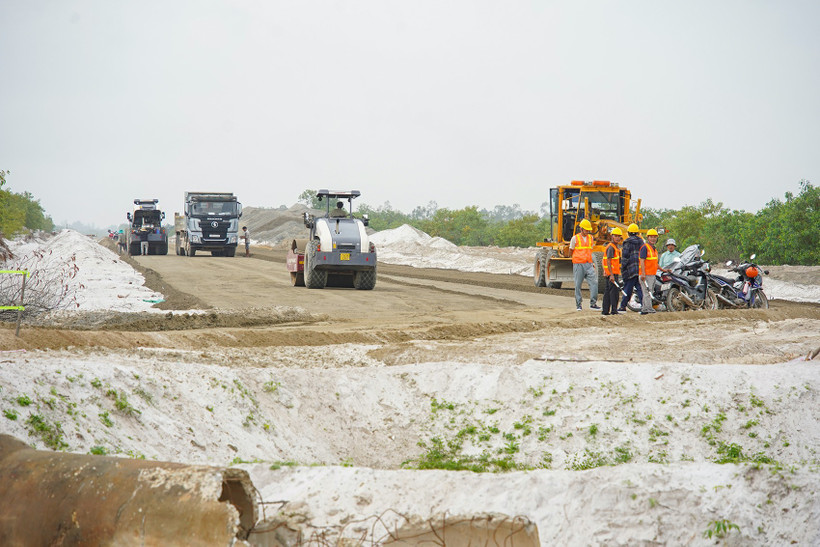 Dự án hoàn thiện đường ven biển 129 (Võ Chí Công) là công trình hạ tầng giao thông trọng điểm khu vực phía Nam thành phố. (Nguồn: Cổng thông tin điện tử thành phố Đà Nẵng)