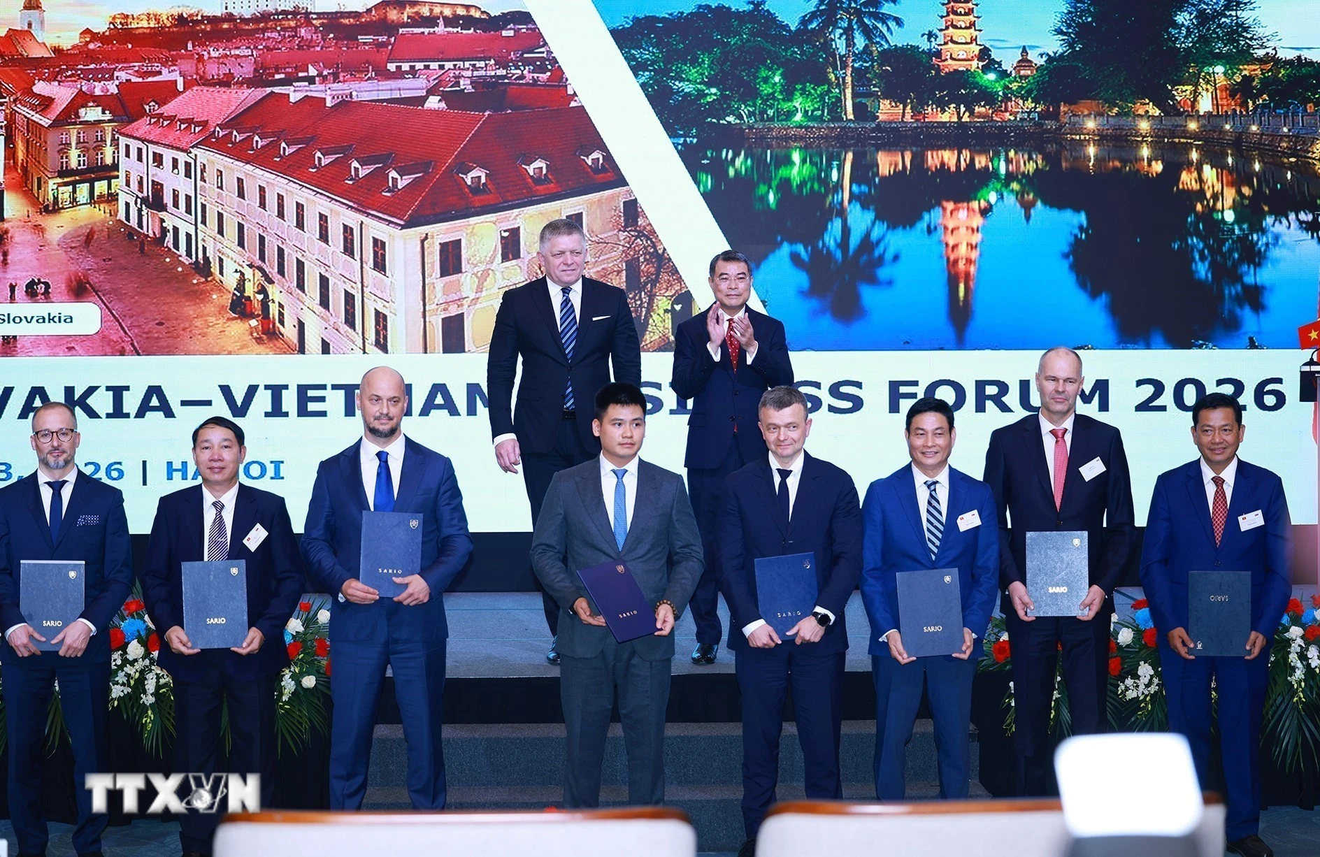 Thủ tướng Lê Minh Hưng dự Diễn đàn Doanh nghiệp Slovakia - Việt Nam tại Bratislava