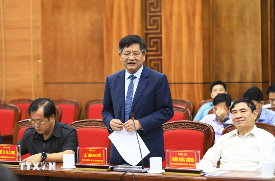 Ông Lê Thành Đô, Phó Bí thư Tỉnh ủy, Chủ tịch UBND tỉnh Điện Biên phát biểu tại buổi lễ. (Ảnh: Xuân Tư/TTXVN