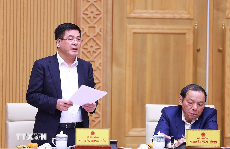 Bộ trưởng Bộ Công Thương Nguyễn Hồng Diên phát biểu. (Ảnh: Dương Giang/TTXVN)