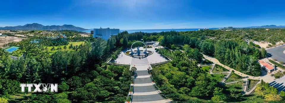 Khu tưởng niệm các chiến sỹ Gạc Ma tại xã Cam Hải Đông, huyện Cam Lâm, tỉnh Khánh Hòa. (Ảnh: Trần Lê Lâm/TTXVN)