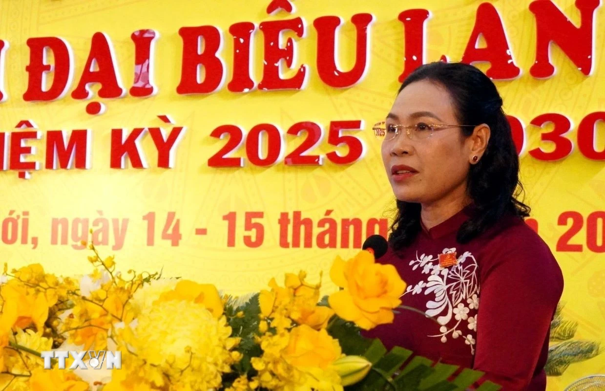 Ủy ban Thường vụ Quốc hội thông qua nghị quyết quan trọng về công tác cán bộ