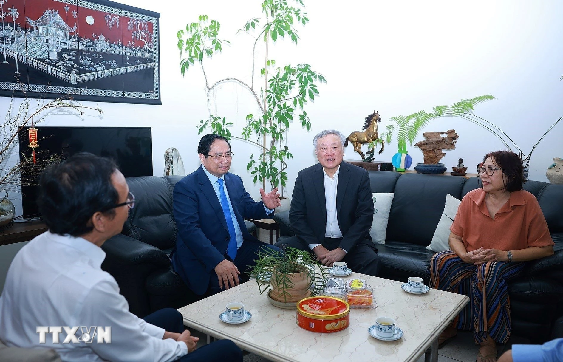 Thủ tướng Chúc Tết Gia Đình Nguyên Lãnh Đạo Đảng, Nhà Nước Qua Các Thời Kỳ