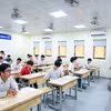 Thí sinh dự thi Tốt nghiệp trung học phổ thông. (Ảnh: Minh Sơn/Vietnam+)