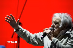 Cựu Tổng thống Uruguay José "Pepe" Mujica phát biểu tại một sự kiện ở Montevideo, ngày 19/10/2024. (Ảnh: THX/TTXVN)
