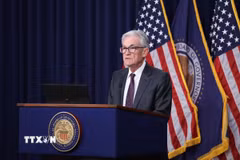 Chủ tịch Cục Dự trữ Liên bang Mỹ (Fed) Jerome Powell phát biểu tại Washington D.C. (Ảnh: THX/TTXVN)