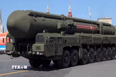 Tên lửa đạn đạo tầm trung Oreshnik của Nga. (Ảnh: The Defense News/TTXVN)