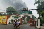 Khắc phục hậu quả vụ hỏa hoạn tại Nhà máy bia Hà Nội: Nguy cơ cháy lan cao do chứa nhiều vật liệu dễ bắt lửa