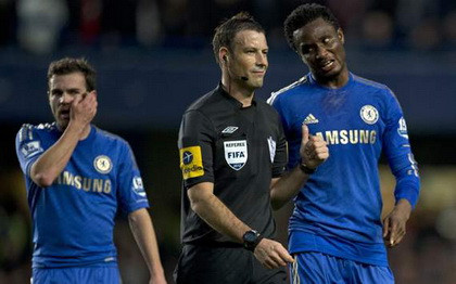 Obi Mikel bị phạt nặng vì kiện trọng tài Clattenburg ảnh 1