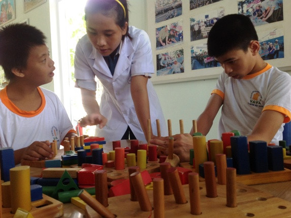 Giúp trẻ khuyết tật hòa nhập, xóa bỏ thái độ kỳ thị ảnh 1