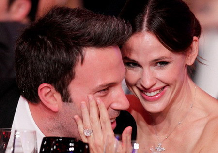 Những cặp đôi "nóng" nhất Hollywood năm 2012 ảnh 10