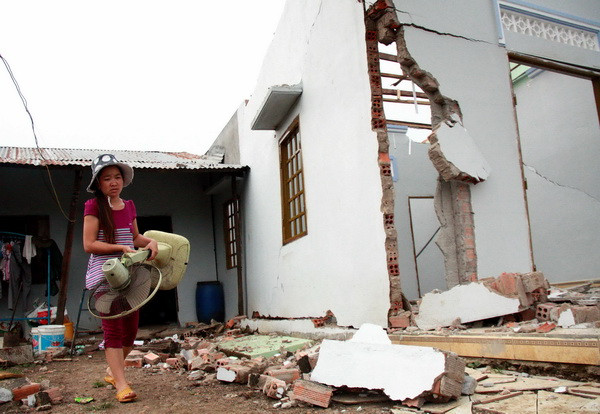 Lâm Đồng: Nứt đất bất thường "xé" nhiều nhà dân ảnh 2