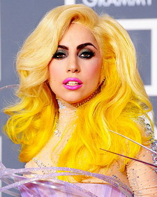 25 kiểu tóc ấn tượng nhất của "dị nữ" Lady Gaga ảnh 9 25 kiểu tóc ấn tượng nhất của "dị nữ" Lady Gaga ảnh 9