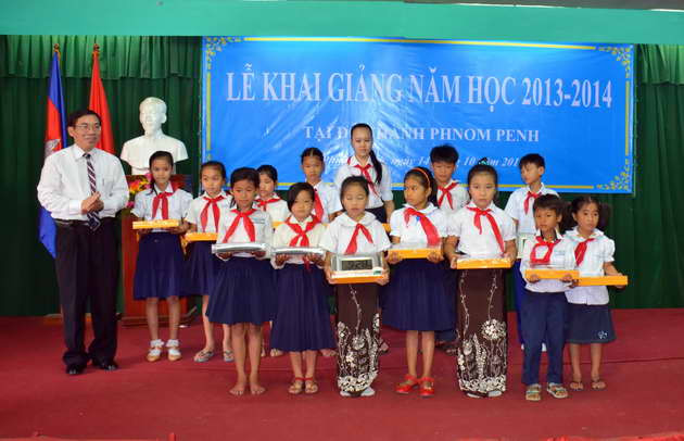 Học sinh Việt kiều ở CPC khai giảng năm học mới ảnh 5