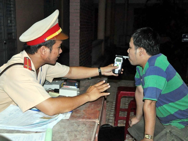 Giảm TNGT từ cấm uống rượu bia là cuộc chiến dài ảnh 1