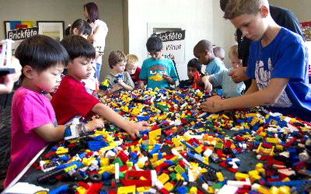 Liên hoan và triển lãm trò chơi xếp hình Lego 2012 ảnh 1