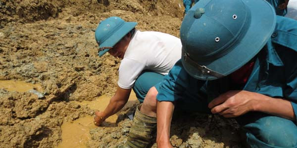 Đời mót quặng và nỗi đau của người Mông La Pán Tẩn ảnh 2